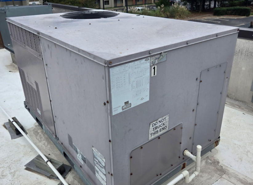 Commercial rooftop AC repair service