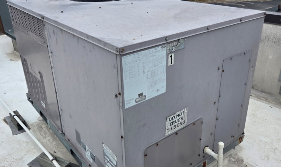 Commercial rooftop AC repair service